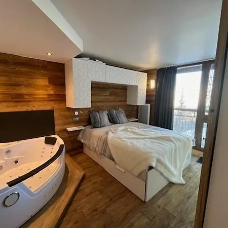 Apartamento Le Flocon Luxury With Jacuzzi Bourg-Saint-Maurice