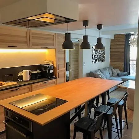Le Flocon Luxury With Jacuzzi Apartamento