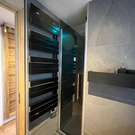 Le Flocon Luxury With Jacuzzi * Bourg-Saint-Maurice